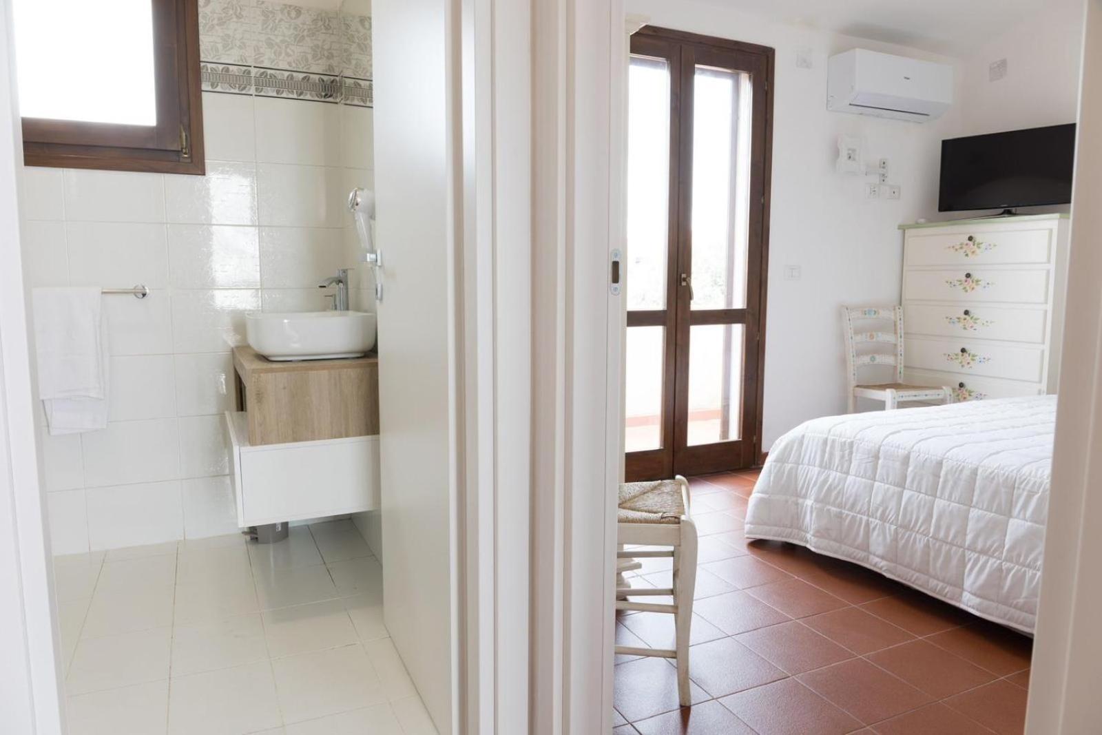 Hotel Trinita Dei Corsari Торре-дей-Корсари Экстерьер фото